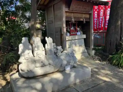 武蔵野稲荷神社の{uncategorized: "未分類", other: "その他", undefined: "問題あり", building: "その他建物", grave: "お墓", sacred_gate: "鳥居", guardian: "狛犬", statue: "像", buddha: "仏像", history: "歴史", nature: "自然", garden: "庭園", animal: "動物", pagoda: "塔", temizu: "手水舎", mountain_gate: "山門・神門", sanctuary: "本殿・本堂", subordinate: "末社・摂社", art: "芸術", scenery: "景色", jizo: "地蔵", ema: "絵馬", goshuin: "御朱印", omikuji: "おみくじ", items: "授与品その他", amulet: "お守り", goshuincho: "御朱印帳", eats: "食事", festival: "お祭り", votive_dance: "神楽", shichigosan: "七五三参", wedding: "結婚式", experience: "体験その他", initially: "初詣", around: "周辺", anti_infection: "感染症対策"}