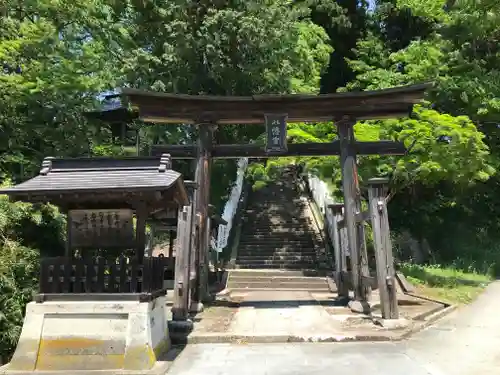 鮎貝八幡宮の鳥居