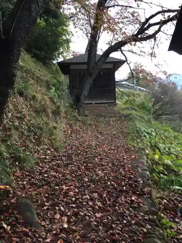 黒戸奈神社の建物その他