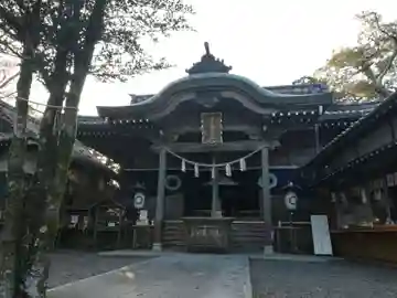 津峯神社の本殿・本堂