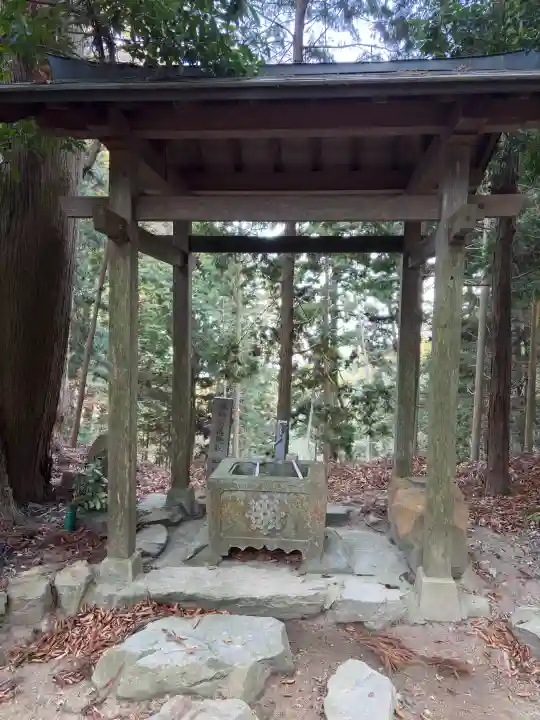 比叡山延暦寺の{uncategorized: "未分類", other: "その他", undefined: "問題あり", building: "その他建物", grave: "お墓", sacred_gate: "鳥居", guardian: "狛犬", statue: "像", buddha: "仏像", history: "歴史", nature: "自然", garden: "庭園", animal: "動物", pagoda: "塔", temizu: "手水舎", mountain_gate: "山門・神門", sanctuary: "本殿・本堂", subordinate: "末社・摂社", art: "芸術", scenery: "景色", jizo: "地蔵", ema: "絵馬", goshuin: "御朱印", omikuji: "おみくじ", items: "授与品その他", amulet: "お守り", goshuincho: "御朱印帳", eats: "食事", festival: "お祭り", votive_dance: "神楽", shichigosan: "七五三参", wedding: "結婚式", experience: "体験その他", initially: "初詣", around: "周辺", anti_infection: "感染症対策"}