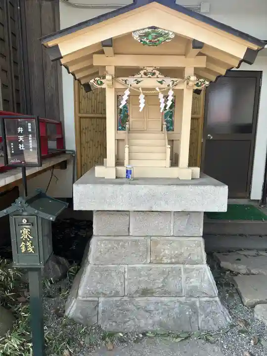 田無神社の{uncategorized: "未分類", other: "その他", undefined: "問題あり", building: "その他建物", grave: "お墓", sacred_gate: "鳥居", guardian: "狛犬", statue: "像", buddha: "仏像", history: "歴史", nature: "自然", garden: "庭園", animal: "動物", pagoda: "塔", temizu: "手水舎", mountain_gate: "山門・神門", sanctuary: "本殿・本堂", subordinate: "末社・摂社", art: "芸術", scenery: "景色", jizo: "地蔵", ema: "絵馬", goshuin: "御朱印", omikuji: "おみくじ", items: "授与品その他", amulet: "お守り", goshuincho: "御朱印帳", eats: "食事", festival: "お祭り", votive_dance: "神楽", shichigosan: "七五三参", wedding: "結婚式", experience: "体験その他", initially: "初詣", around: "周辺", anti_infection: "感染症対策"}