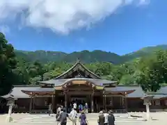 彌彦神社の本殿