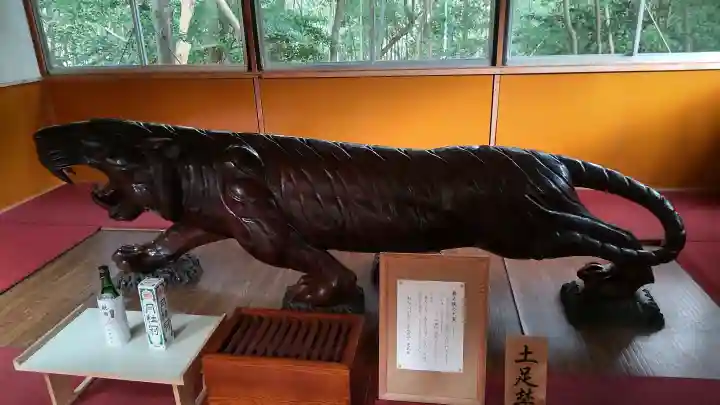 多聞院の{uncategorized: "未分類", other: "その他", undefined: "問題あり", building: "その他建物", grave: "お墓", sacred_gate: "鳥居", guardian: "狛犬", statue: "像", buddha: "仏像", history: "歴史", nature: "自然", garden: "庭園", animal: "動物", pagoda: "塔", temizu: "手水舎", mountain_gate: "山門・神門", sanctuary: "本殿・本堂", subordinate: "末社・摂社", art: "芸術", scenery: "景色", jizo: "地蔵", ema: "絵馬", goshuin: "御朱印", omikuji: "おみくじ", items: "授与品その他", amulet: "お守り", goshuincho: "御朱印帳", eats: "食事", festival: "お祭り", votive_dance: "神楽", shichigosan: "七五三参", wedding: "結婚式", experience: "体験その他", initially: "初詣", around: "周辺", anti_infection: "感染症対策"}