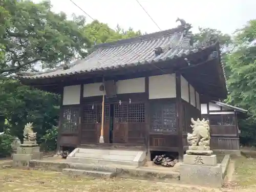 當田八幡神社の本殿