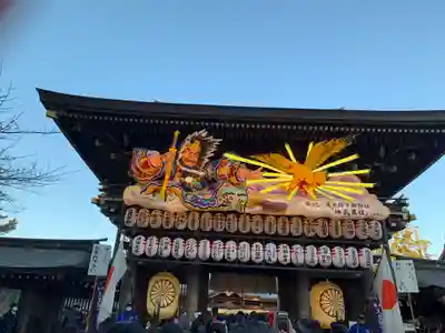 寒川神社の山門・神門