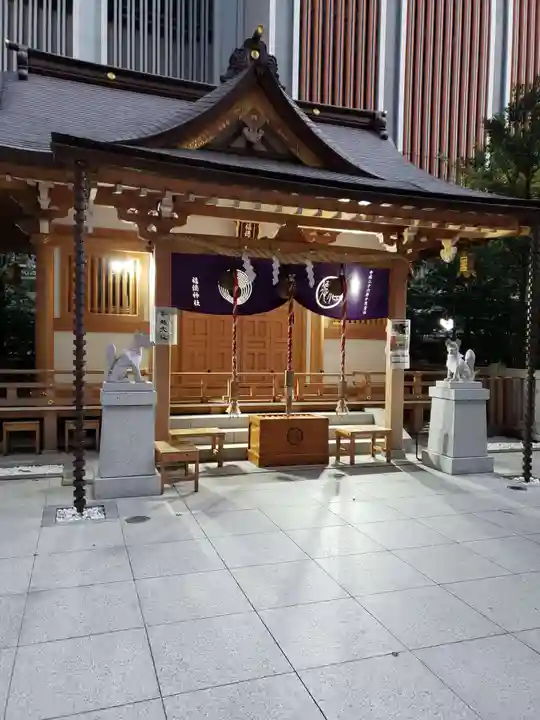 福徳神社(芽吹稲荷)の本殿・本堂