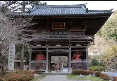 満願寺の山門・神門