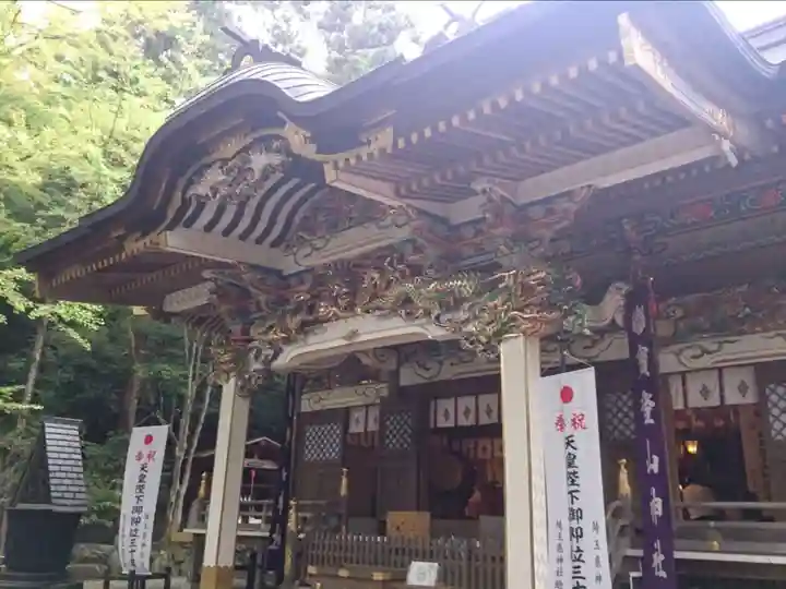 宝登山神社の本殿・本堂