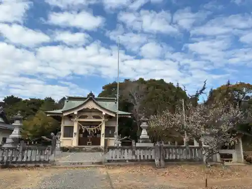 天伯山神社の{uncategorized: "未分類", other: "その他", undefined: "問題あり", building: "その他建物", grave: "お墓", sacred_gate: "鳥居", guardian: "狛犬", statue: "像", buddha: "仏像", history: "歴史", nature: "自然", garden: "庭園", animal: "動物", pagoda: "塔", temizu: "手水舎", mountain_gate: "山門・神門", sanctuary: "本殿・本堂", subordinate: "末社・摂社", art: "芸術", scenery: "景色", jizo: "地蔵", ema: "絵馬", goshuin: "御朱印", omikuji: "おみくじ", items: "授与品その他", amulet: "お守り", goshuincho: "御朱印帳", eats: "食事", festival: "お祭り", votive_dance: "神楽", shichigosan: "七五三参", wedding: "結婚式", experience: "体験その他", initially: "初詣", around: "周辺", anti_infection: "感染症対策"}