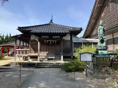 正覚院の{uncategorized: "未分類", other: "その他", undefined: "問題あり", building: "その他建物", grave: "お墓", sacred_gate: "鳥居", guardian: "狛犬", statue: "像", buddha: "仏像", history: "歴史", nature: "自然", garden: "庭園", animal: "動物", pagoda: "塔", temizu: "手水舎", mountain_gate: "山門・神門", sanctuary: "本殿・本堂", subordinate: "末社・摂社", art: "芸術", scenery: "景色", jizo: "地蔵", ema: "絵馬", goshuin: "御朱印", omikuji: "おみくじ", items: "授与品その他", amulet: "お守り", goshuincho: "御朱印帳", eats: "食事", festival: "お祭り", votive_dance: "神楽", shichigosan: "七五三参", wedding: "結婚式", experience: "体験その他", initially: "初詣", around: "周辺", anti_infection: "感染症対策"}
