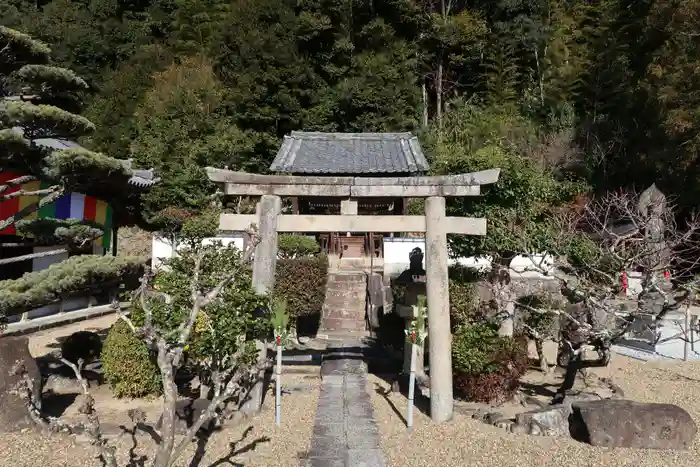 長福寺の鳥居