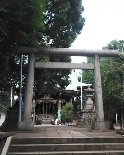 諏訪神社の鳥居