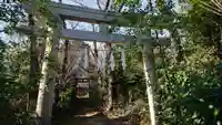 頼政神社の鳥居