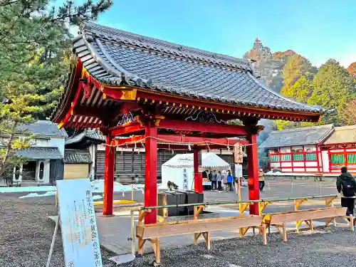 美濃國一宮　南宮大社の手水舎