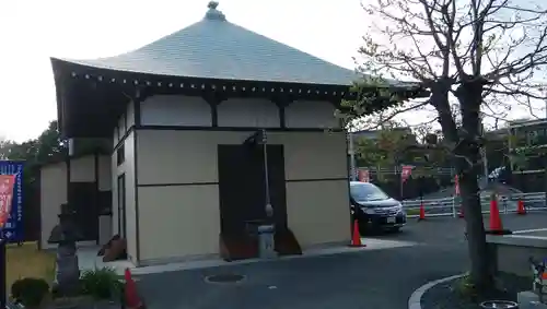 東漸寺の本殿・本堂