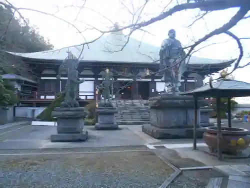 長勝寺の本殿・本堂