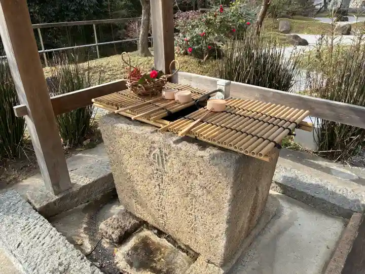 安岡寺の{uncategorized: "未分類", other: "その他", undefined: "問題あり", building: "その他建物", grave: "お墓", sacred_gate: "鳥居", guardian: "狛犬", statue: "像", buddha: "仏像", history: "歴史", nature: "自然", garden: "庭園", animal: "動物", pagoda: "塔", temizu: "手水舎", mountain_gate: "山門・神門", sanctuary: "本殿・本堂", subordinate: "末社・摂社", art: "芸術", scenery: "景色", jizo: "地蔵", ema: "絵馬", goshuin: "御朱印", omikuji: "おみくじ", items: "授与品その他", amulet: "お守り", goshuincho: "御朱印帳", eats: "食事", festival: "お祭り", votive_dance: "神楽", shichigosan: "七五三参", wedding: "結婚式", experience: "体験その他", initially: "初詣", around: "周辺", anti_infection: "感染症対策"}