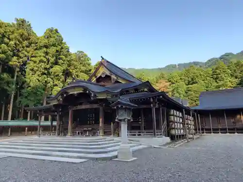 彌彦神社の本殿