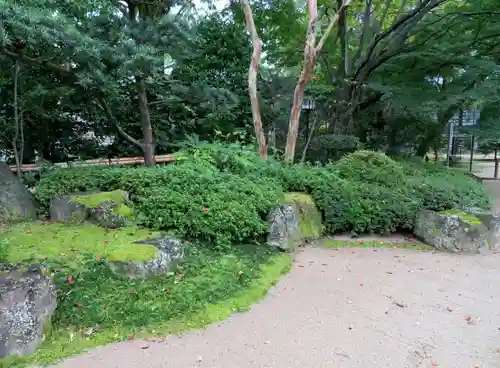 中院の庭園