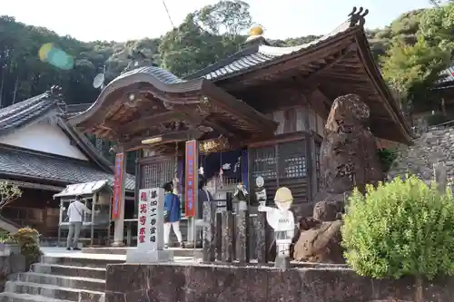 龍光寺の本殿・本堂