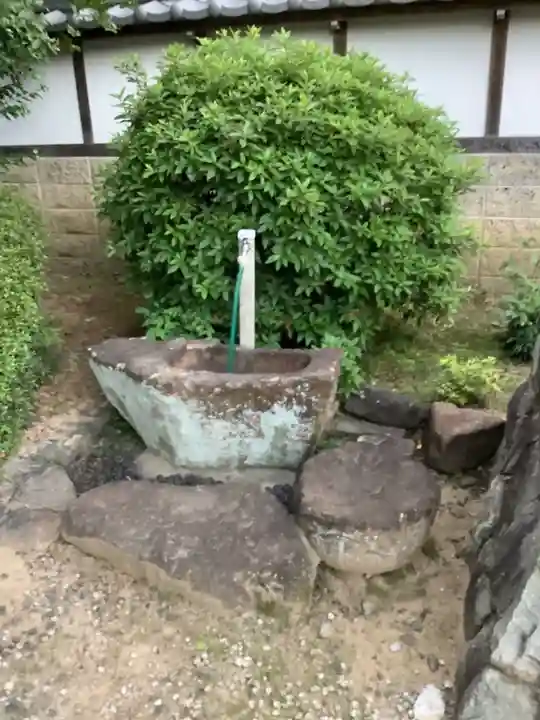 敬法寺の手水舎