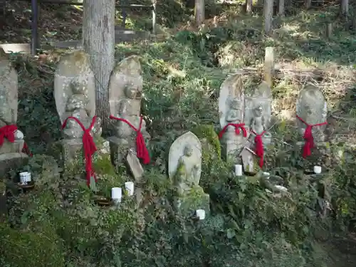 飯盛神社の地蔵