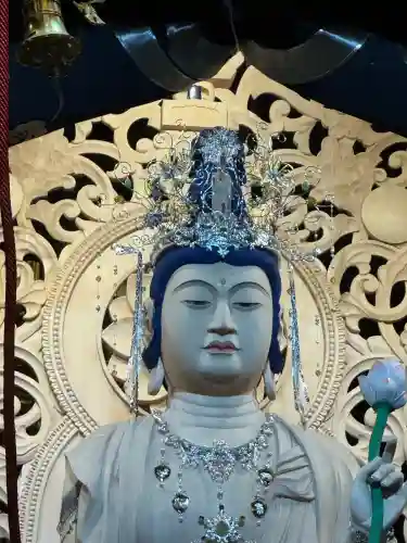 伊勢の国 四天王寺の{uncategorized: "未分類", other: "その他", undefined: "問題あり", building: "その他建物", grave: "お墓", sacred_gate: "鳥居", guardian: "狛犬", statue: "像", buddha: "仏像", history: "歴史", nature: "自然", garden: "庭園", animal: "動物", pagoda: "塔", temizu: "手水舎", mountain_gate: "山門・神門", sanctuary: "本殿・本堂", subordinate: "末社・摂社", art: "芸術", scenery: "景色", jizo: "地蔵", ema: "絵馬", goshuin: "御朱印", omikuji: "おみくじ", items: "授与品その他", amulet: "お守り", goshuincho: "御朱印帳", eats: "食事", festival: "お祭り", votive_dance: "神楽", shichigosan: "七五三参", wedding: "結婚式", experience: "体験その他", initially: "初詣", around: "周辺", anti_infection: "感染症対策"}