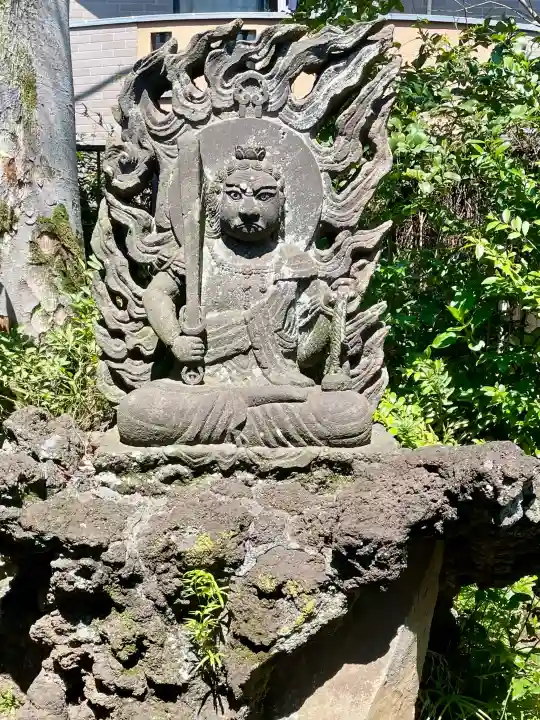明治寺の{uncategorized: "未分類", other: "その他", undefined: "問題あり", building: "その他建物", grave: "お墓", sacred_gate: "鳥居", guardian: "狛犬", statue: "像", buddha: "仏像", history: "歴史", nature: "自然", garden: "庭園", animal: "動物", pagoda: "塔", temizu: "手水舎", mountain_gate: "山門・神門", sanctuary: "本殿・本堂", subordinate: "末社・摂社", art: "芸術", scenery: "景色", jizo: "地蔵", ema: "絵馬", goshuin: "御朱印", omikuji: "おみくじ", items: "授与品その他", amulet: "お守り", goshuincho: "御朱印帳", eats: "食事", festival: "お祭り", votive_dance: "神楽", shichigosan: "七五三参", wedding: "結婚式", experience: "体験その他", initially: "初詣", around: "周辺", anti_infection: "感染症対策"}