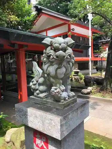 導きの社 熊野町熊野神社(くまくま神社)の狛犬