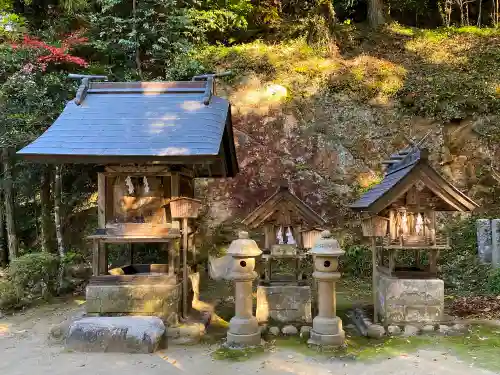 玉作湯神社の末社