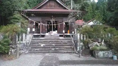 宝八幡宮の本殿