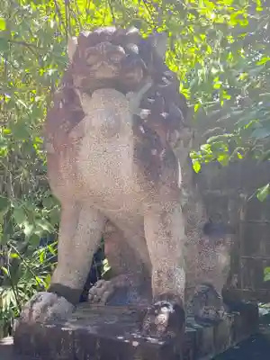 許波多神社（五ケ庄鎮座）の狛犬