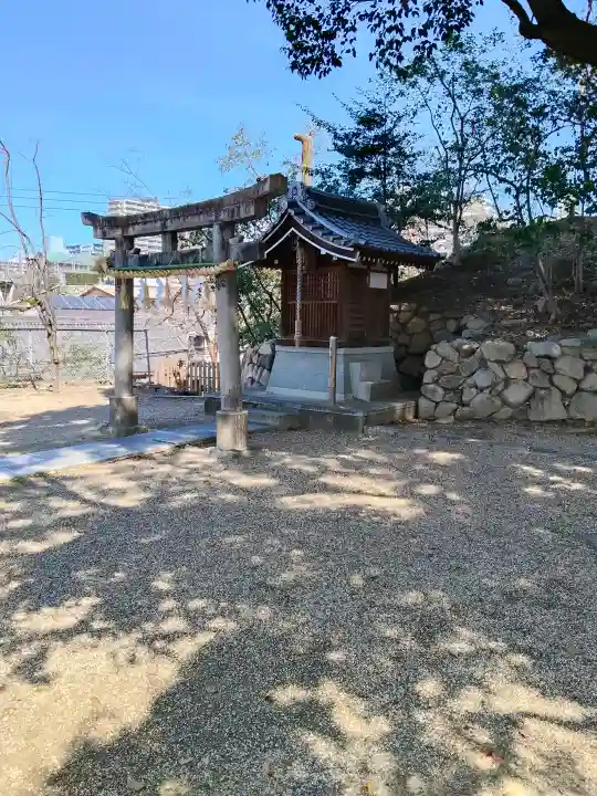 安居神社の{uncategorized: "未分類", other: "その他", undefined: "問題あり", building: "その他建物", grave: "お墓", sacred_gate: "鳥居", guardian: "狛犬", statue: "像", buddha: "仏像", history: "歴史", nature: "自然", garden: "庭園", animal: "動物", pagoda: "塔", temizu: "手水舎", mountain_gate: "山門・神門", sanctuary: "本殿・本堂", subordinate: "末社・摂社", art: "芸術", scenery: "景色", jizo: "地蔵", ema: "絵馬", goshuin: "御朱印", omikuji: "おみくじ", items: "授与品その他", amulet: "お守り", goshuincho: "御朱印帳", eats: "食事", festival: "お祭り", votive_dance: "神楽", shichigosan: "七五三参", wedding: "結婚式", experience: "体験その他", initially: "初詣", around: "周辺", anti_infection: "感染症対策"}