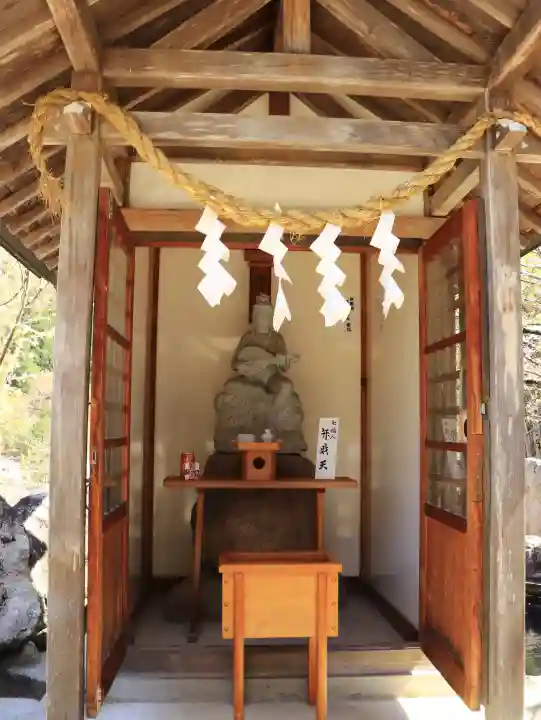 夫婦木神社姫の宮の{uncategorized: "未分類", other: "その他", undefined: "問題あり", building: "その他建物", grave: "お墓", sacred_gate: "鳥居", guardian: "狛犬", statue: "像", buddha: "仏像", history: "歴史", nature: "自然", garden: "庭園", animal: "動物", pagoda: "塔", temizu: "手水舎", mountain_gate: "山門・神門", sanctuary: "本殿・本堂", subordinate: "末社・摂社", art: "芸術", scenery: "景色", jizo: "地蔵", ema: "絵馬", goshuin: "御朱印", omikuji: "おみくじ", items: "授与品その他", amulet: "お守り", goshuincho: "御朱印帳", eats: "食事", festival: "お祭り", votive_dance: "神楽", shichigosan: "七五三参", wedding: "結婚式", experience: "体験その他", initially: "初詣", around: "周辺", anti_infection: "感染症対策"}