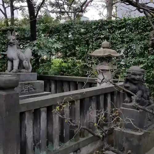 繁榮稲荷神社の狛犬