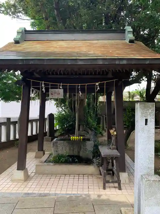 柏諏訪神社の手水舎