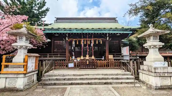 新宿下落合氷川神社の本殿・本堂