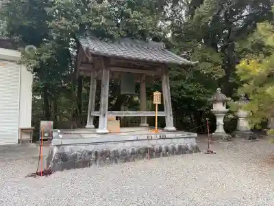 瀧山寺の{uncategorized: "未分類", other: "その他", undefined: "問題あり", building: "その他建物", grave: "お墓", sacred_gate: "鳥居", guardian: "狛犬", statue: "像", buddha: "仏像", history: "歴史", nature: "自然", garden: "庭園", animal: "動物", pagoda: "塔", temizu: "手水舎", mountain_gate: "山門・神門", sanctuary: "本殿・本堂", subordinate: "末社・摂社", art: "芸術", scenery: "景色", jizo: "地蔵", ema: "絵馬", goshuin: "御朱印", omikuji: "おみくじ", items: "授与品その他", amulet: "お守り", goshuincho: "御朱印帳", eats: "食事", festival: "お祭り", votive_dance: "神楽", shichigosan: "七五三参", wedding: "結婚式", experience: "体験その他", initially: "初詣", around: "周辺", anti_infection: "感染症対策"}