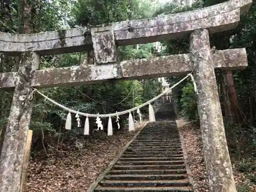 高岡神社の鳥居