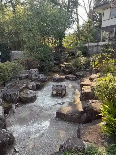 和泉貴船神社(和泉熊野神社境外末社)の{uncategorized: "未分類", other: "その他", undefined: "問題あり", building: "その他建物", grave: "お墓", sacred_gate: "鳥居", guardian: "狛犬", statue: "像", buddha: "仏像", history: "歴史", nature: "自然", garden: "庭園", animal: "動物", pagoda: "塔", temizu: "手水舎", mountain_gate: "山門・神門", sanctuary: "本殿・本堂", subordinate: "末社・摂社", art: "芸術", scenery: "景色", jizo: "地蔵", ema: "絵馬", goshuin: "御朱印", omikuji: "おみくじ", items: "授与品その他", amulet: "お守り", goshuincho: "御朱印帳", eats: "食事", festival: "お祭り", votive_dance: "神楽", shichigosan: "七五三参", wedding: "結婚式", experience: "体験その他", initially: "初詣", around: "周辺", anti_infection: "感染症対策"}