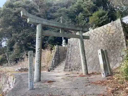 籠御前社の鳥居