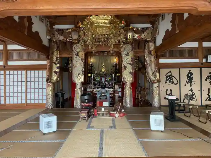 興全寺の{uncategorized: "未分類", other: "その他", undefined: "問題あり", building: "その他建物", grave: "お墓", sacred_gate: "鳥居", guardian: "狛犬", statue: "像", buddha: "仏像", history: "歴史", nature: "自然", garden: "庭園", animal: "動物", pagoda: "塔", temizu: "手水舎", mountain_gate: "山門・神門", sanctuary: "本殿・本堂", subordinate: "末社・摂社", art: "芸術", scenery: "景色", jizo: "地蔵", ema: "絵馬", goshuin: "御朱印", omikuji: "おみくじ", items: "授与品その他", amulet: "お守り", goshuincho: "御朱印帳", eats: "食事", festival: "お祭り", votive_dance: "神楽", shichigosan: "七五三参", wedding: "結婚式", experience: "体験その他", initially: "初詣", around: "周辺", anti_infection: "感染症対策"}