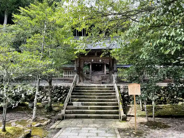 熊野大社の本殿・本堂