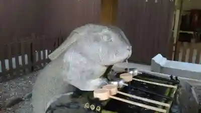 調神社の手水舎