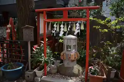 三崎稲荷神社の鳥居