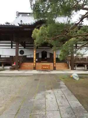 善光寺大勧進の本殿・本堂