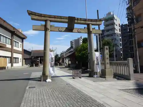 鶴見神社の鳥居