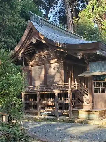 渭伊神社の本殿・本堂