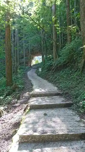 上色見熊野座神社の建物その他